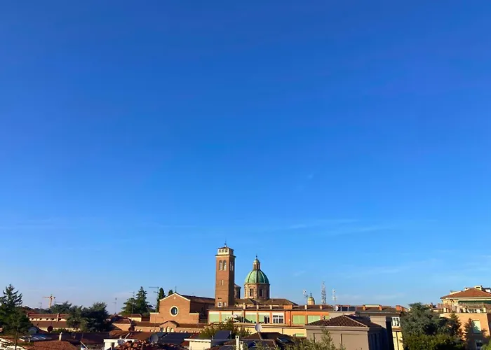 Vista Duomo Center *