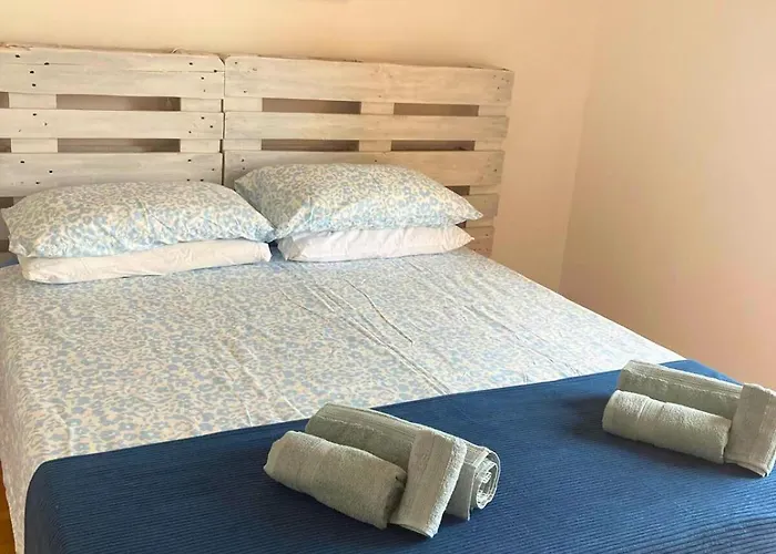 Vista Duomo Center *